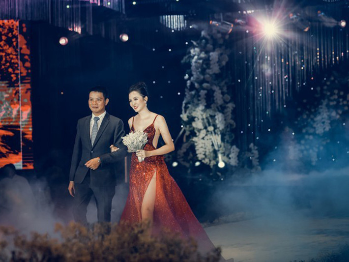 Không gian tiệc cưới của Hải Yến và chồng doanh nhân đẹp như trong truyện cổ tích. Ảnh: Vietnamnet