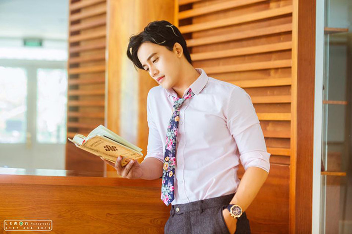 Khả năng diễn đa dạng, ngoại hình sáng sân khấu, Tài Phến được nhiều người kỳ vọng tiến xa trong làng giải trí.