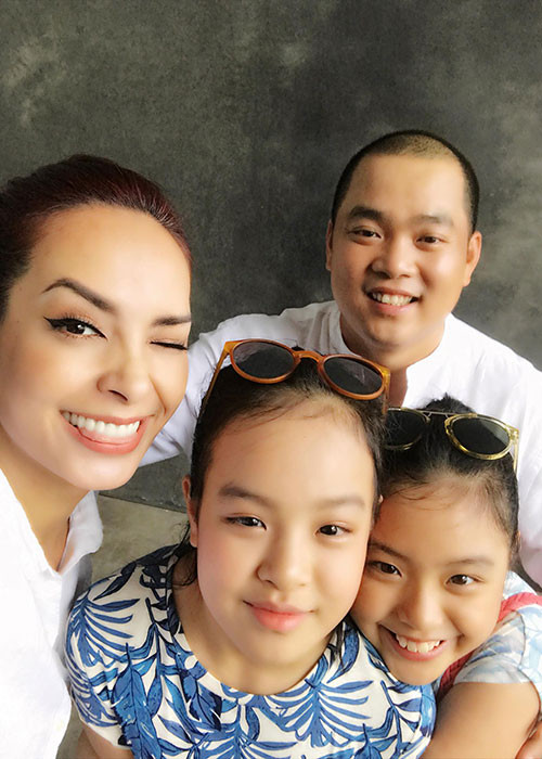 Thúy Hạnh - Minh Khang càng ngày càng được nhiều người ngưỡng mộ bởi tổ ấm hạnh phúc.