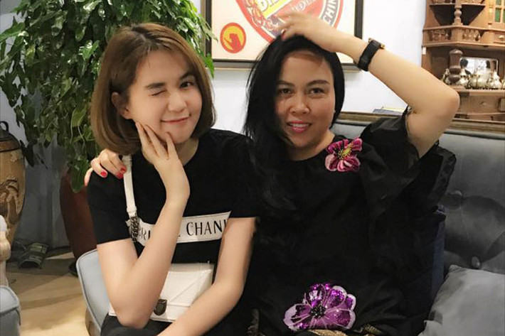 Quách Ngọc Ngoan khen Ngọc Trinh (trái) là người đẹp tốt nết nhất Việt Nam.