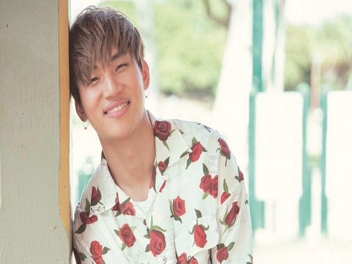 Daesung được mệnh danh là trai ế lâu năm bởi anh không có bạn gái nhiều năm qua. Tháng 2 vừa qua, anh tham gia chương trình Sống thử không kết hôn. Ảnh: Phụ Nữ Việt Nam.