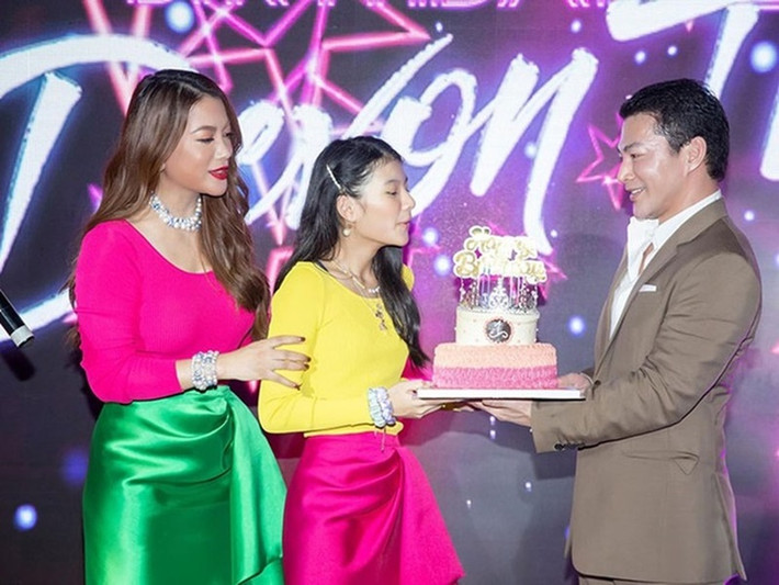 Trương Ngọc Ánh làm bạn với chồng cũ Trần Bảo Sơn vì con gái chung. Ảnh: FBNV.