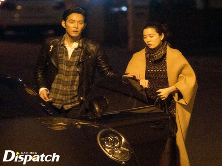 Yêu nữ tỷ phú, Lee Jung Jae bị gắn mác đào mỏ. Tuy nhiên, nam diễn viên phim "Squid Game" - Trò chơi con mực không bận tâm đến những lời đồn thổi. Ảnh: Dispatch