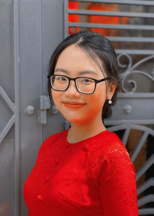 Vừa qua, gia đình Phương Mỹ Chi mắc COVID-19. Sau 14 ngày tự chữa trị tại nhà, cả gia đình nữ ca sĩ đều khỏi bệnh.