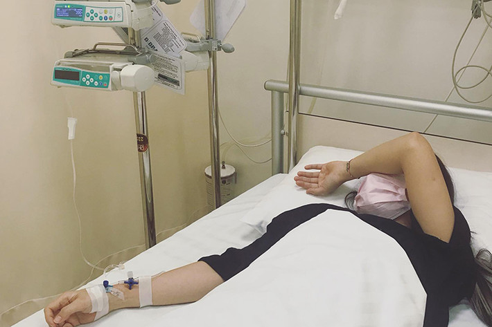 Bảo Thanh nhập viện vì bị ngộ độc thực phẩm.
