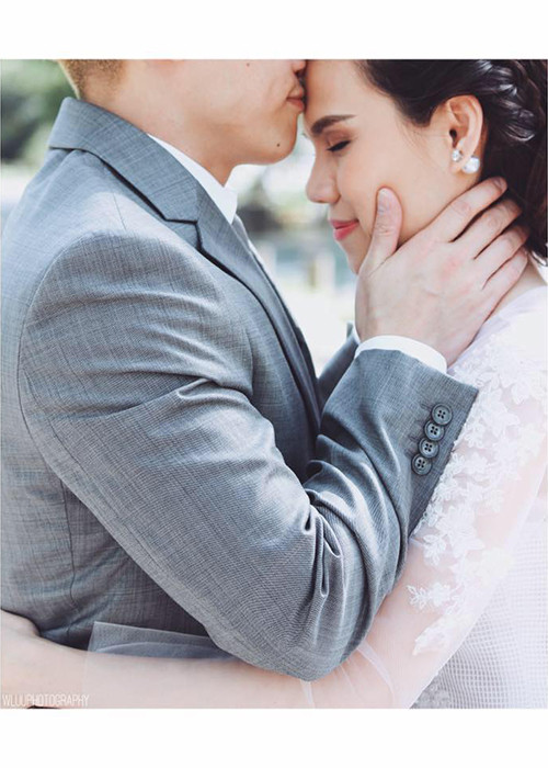 Em gái Thanh Thảo chia sẻ, chồng Việt kiều hơn cô 2 tuổi, không hoạt động nghệ thuật và cũng không phải là đại gia như đồn đại.