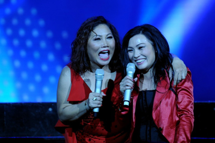 Tháng 6/2014, Phương Thanh và Siu Black xuất hiện trong một liveshow âm nhạc. Tuy nhiên, sau khi hát xong, Siu Black nhanh chóng ra về, dường như muốn tránh mặt Phương Thanh. Ảnh: Maskonline