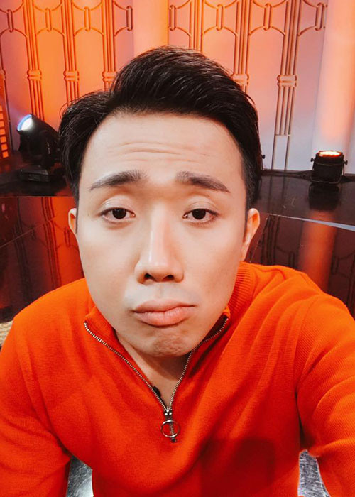 Hot Face sao Việt 24h: Trấn Thành than thở: “Sài Gòn mưa buồn quá! Có ai bị mắc mưa không”.