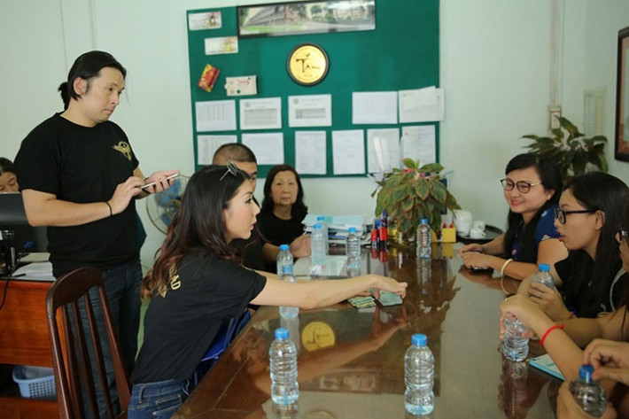 Ông xã của Ngọc Quyên rất kín tiếng và vì muốn có một không gian riêng tư nên hạn chế xuất hiện bên vợ.