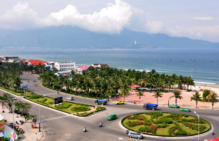 Đà Nẵng: Đà Nẵng là một thành phố bình yên và thân thiện với nhiều món ngon tuyệt vời. Các tour ẩm thực là một cách lý tưởng để bạn khám phá Đà Nẵng. Sau khi đã ăn no, bạn có thể thư giãn ở bãi biển hoặc tham quan Ngũ Hành Sơn. Ảnh: Zing.