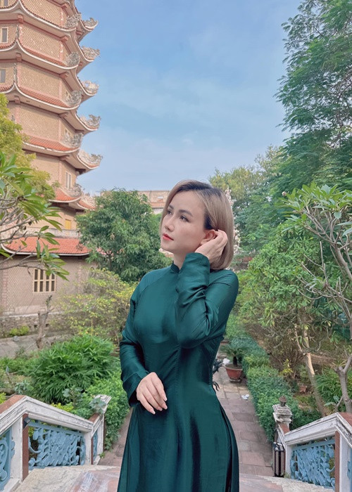 Trong cuộc phỏng vấn với Tiền Phong vào tháng 8/2023, nữ diễn viên thừa nhận đang ế. Ảnh: FBNV.