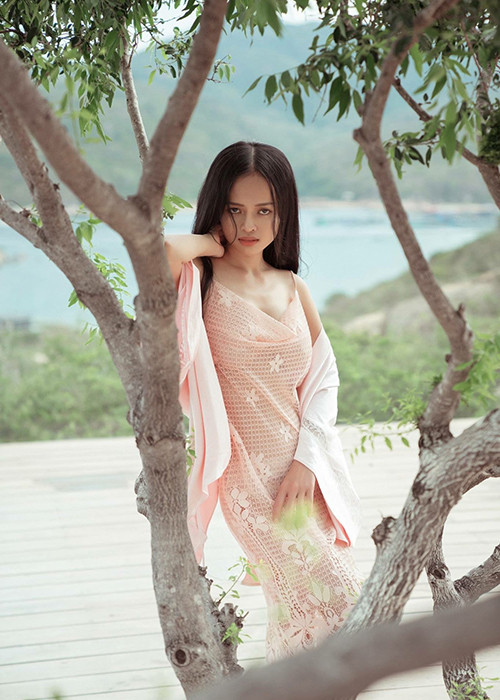 Đến nay, khi phải một mình nuôi con, Thanh Trúc cho rằng mình đã gặp sai lầm lớn của tuổi trẻ. Xem video "Vì sao đàn ông đều mê Ngọc Trinh?". Nguồn Youtube/vtc