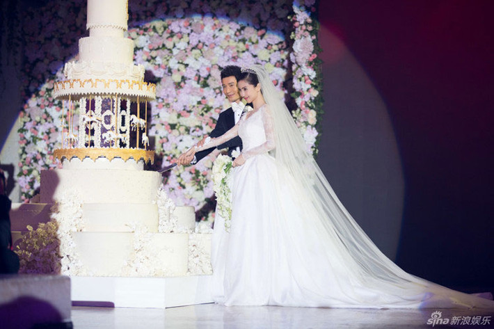 Angelababy trở thành cô dâu lộng lẫy và hạnh phúc nhất bên Huỳnh Hiểu Minh.