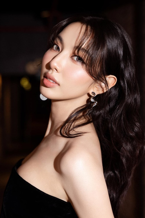 Từ khi nổi tiếng, Thùy Tiên đắt show quảng cáo. Ảnh: FB Thùy Tiên.