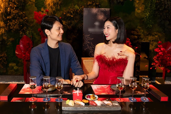Vợ chồng Thúy Vân thường xuyên hẹn hò lãng mạn. Ảnh: FB Nhật Vũ.