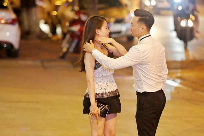 Còn nhớ, cặp trai tài gái sắc Thành Trung - Ngọc Hương bắt đầu chia sẻ chuyện hẹn hò vào tháng 7/2013. Ảnh: FBNV