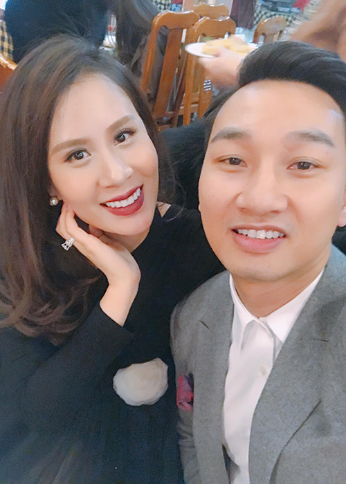Mới đây, trên trang cá nhân, Ngọc Hương - vợ mới cưới của MC Thành Trung đã chia sẻ hình ảnh tiệc sinh nhật của mình. Ảnh: FBNV