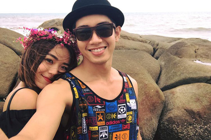 Tháng 1 vừa qua, vũ công Quang Đăng công khai hẹn hò nữ ca sĩ sinh năm 1993 tên Thái Trinh. Thời gian gần đây, cặp đôi khá thoải mái chia sẻ những hình ảnh hạnh phúc bên nhau. Ảnh: FBNV