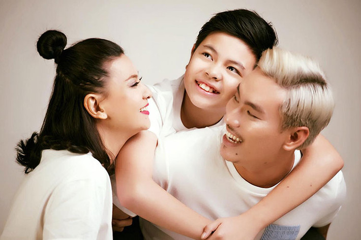 Mới đây, trong cuộc phỏng vấn với Zing, Thái Hòa chia sẻ anh biết ơn Kiều Minh Tuấn (trong ảnh) vì đã thay anh ở bên cạnh dạy dỗ bé Bom - con trai của Thái Hòa và Cát Phượng.