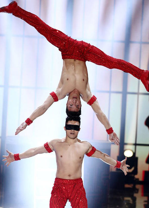 Quốc Cơ - Quốc Nghiệp vừa hoàn thành phần trình diễn tại bán kết Britain’s Got Talent 2018. Ảnh: Metro