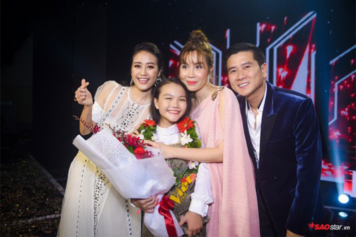 Chung kết Giọng hát Việt nhí 2018 vừa khép lại với chiến thắng thuộc về Hà Quỳnh Như - thí sinh đến từ đội Lưu Hương Giang - Hồ Hoài Anh. Ảnh: Saostar