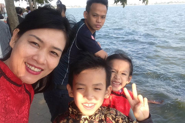 Hà Hương hiện không còn đóng phim. Ngoài đi dạy múa ban ngày, cô hiện kinh doanh một quán nhậu.