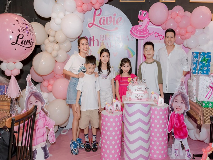 Trên trang cá nhân, MC Ốc Thanh Vân vừa chia sẻ hình ảnh tiệc sinh nhật của bé Lavie - con gái Mai Phương.
