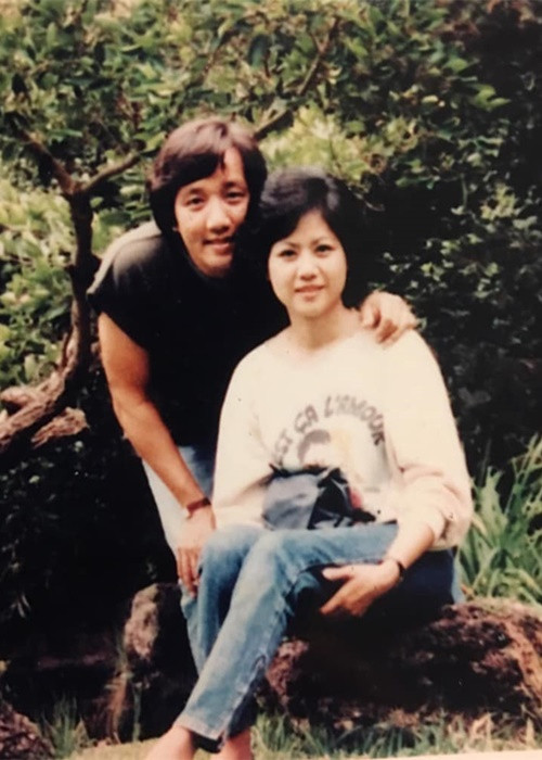 Ca sĩ Elvis Phương được một người bạn giới thiệu với bà Phan Lệ Hoa trong một lần đi hát ở Houston (Mỹ). Ngay từ lần gặp đầu tiên, Elvis Phương đã rung động với bà Lệ Hoa. Ảnh: Vietnamnet.