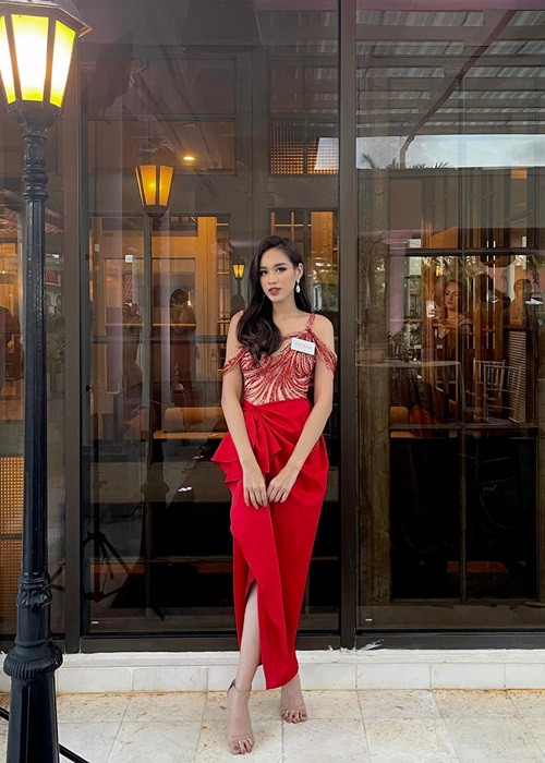 Đỗ Thị Hà vừa chia sẻ loạt ảnh mới nhất tại cuộc thi Miss World 2021- Hoa hậu Thế giới 2021.