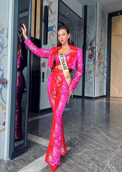 Ngoài các chuyên trang sắc đẹp, Hoa hậu Hòa bình Thái Lan năm 2019 và năm 2020 dự đoán Thùy Tiên sẽ lọt ít nhất top 5 chung cuộc. Ảnh: FB Thùy Tiên
