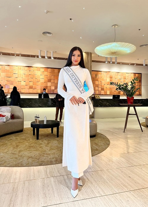 Á hậu Kim Duyên đang ở Israel tham gia cuộc thi Miss Universe 2021 - Hoa hậu Hoàn vũ Thế giới 2021.