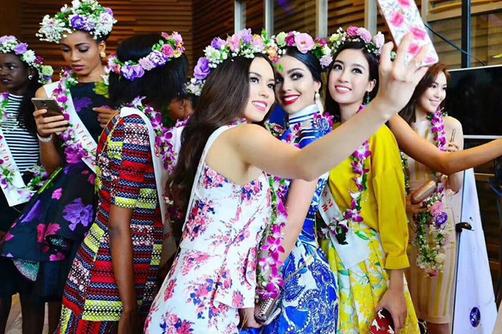 Hiện tại, Đỗ Mỹ Linh vẫn vắng bóng trên bảng xếp hạng nhan sắc tại Hoa hậu Thế giới 2017 của các chuyên trang sắc đẹp thế giới.