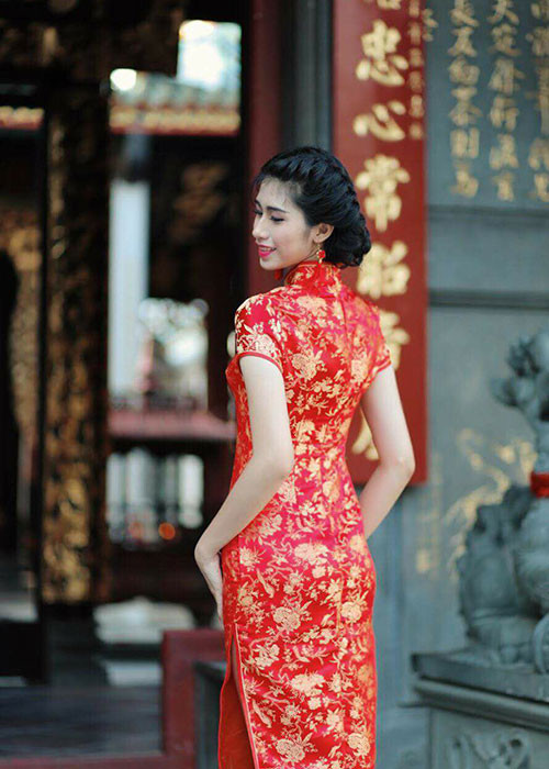 Quan điểm sống của Kiều Nhung là: "Bạn không cần thấy hết các bậc thang mà chỉ cần đi bước đầu tiên với một niềm tin, thành công chỉ đến khi bạn làm việc tận tâm và luôn nghĩ đến những điều tốt đẹp". Ảnh: FBNV