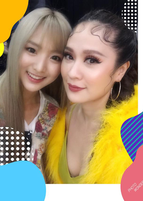 Thanh Thúy chụp ảnh cùng một diễn viên Thái Lan và muốn fans tìm ra 5 điểm khác nhau giữa diễn viên Việt và diễn viên Thái Lan.