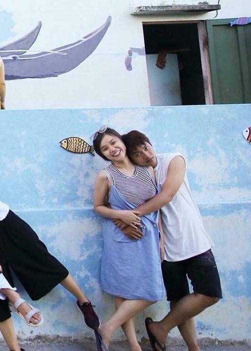 Thông tin Hoài Lâm có hai con gái khiến người hâm mộ không quá bất ngờ bởi tin đồn Hoàng Ngọc mang bầu và sinh con đã rộ lên từ lâu. Ảnh: Khám phá