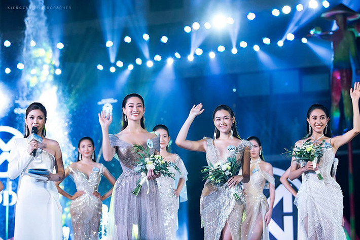 Lương Thùy Linh, Nguyễn Thị Thu Hiền và Nguyễn Tường San là 3 thí sinh xuất sắc nhất đêm thi Top Model của cuộc thi Miss World Việt Nam 2019.