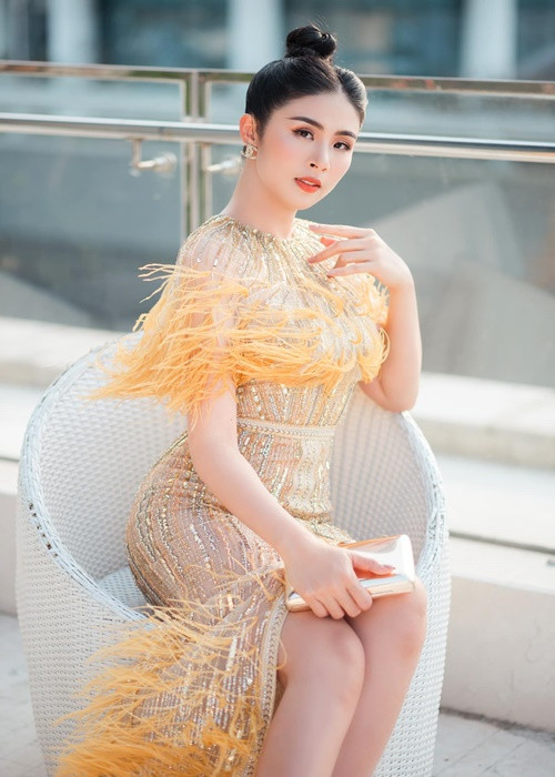 Hoa hậu Việt Nam 2010 đã tự tích lũy cho mình khối tài sản đáng mơ ước như 2 căn hộ đắt đỏ tọa lạc tại Hà Nội và Vịnh Hạ Long.