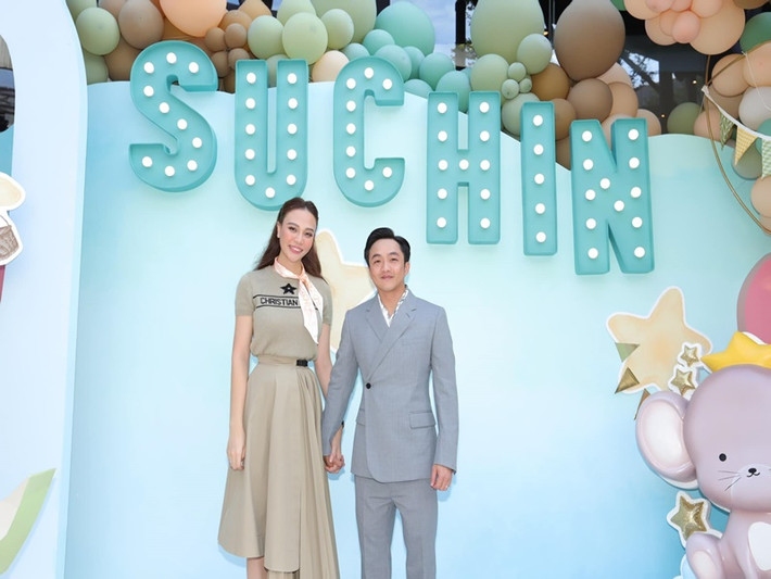 Sau 3 năm về chung một nhà, tình cảm của vợ chồng Đàm Thu Trang vẫn mặn nồng.