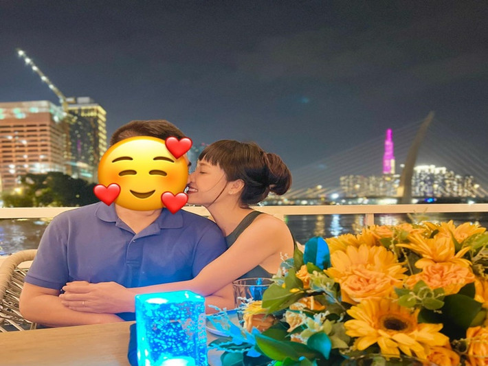 Lê Bê La tái hôn năm 2019 nhưng phải đến năm 2021 mới chia sẻ chuyện tình cảm.