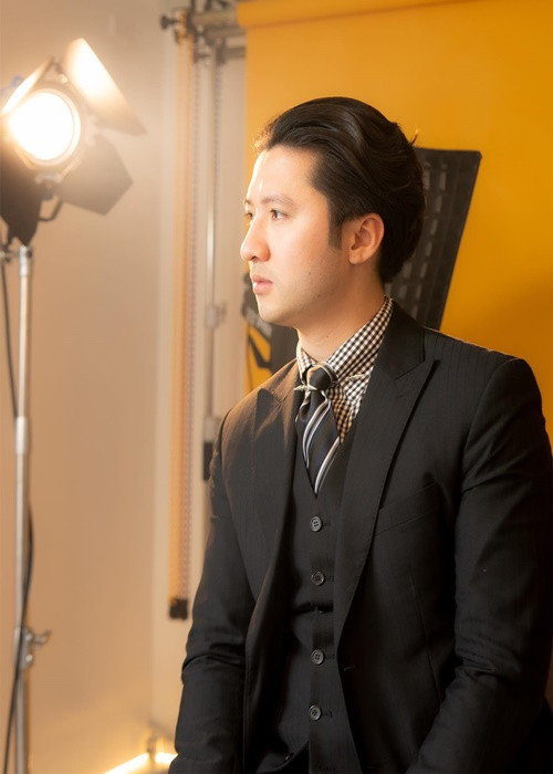 Sau ồn ào, Trọng Hưng tập trung cho công việc. Nam diễn viên là CEO, đạo diễn của một công ty truyền thông do chính anh sáng lập. Ảnh: FBNV