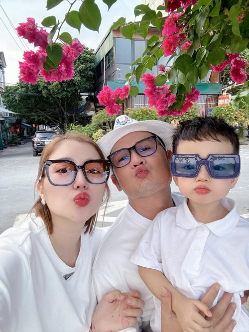 Vì bạn gái và con trai thứ 4, Bằng Kiều dành nhiều thời gian ở Việt Nam thay vì ở Mỹ như nhiều năm trước.