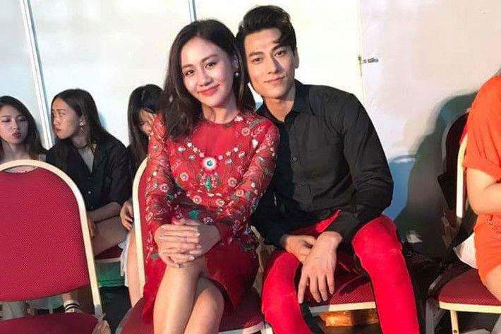 Văn Mai Hương chúc mừng sinh nhật Isaac: "Chúc mừng sinh nhật người yêu bé nhỏ. Mình trở mặt với nhau chưa. Quay đầu một cái, giật mình vì năm nay anh tôi đã 30. Hãy luôn đáng yêu và tỏa sáng như vậy anh nhé".