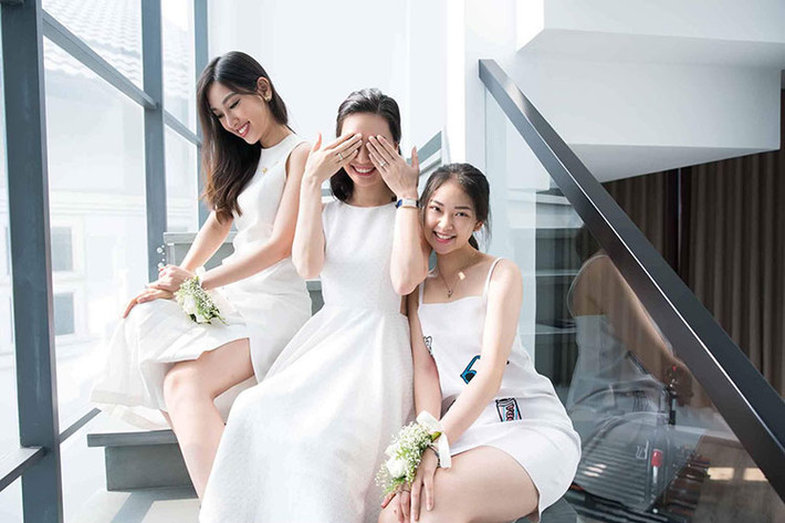 Khánh Linh năm nay 18 tuổi. Cô vừa tốt nghiệp cấp 3 và nhận được học bổng tại một trường đại học. Ảnh: FBNV