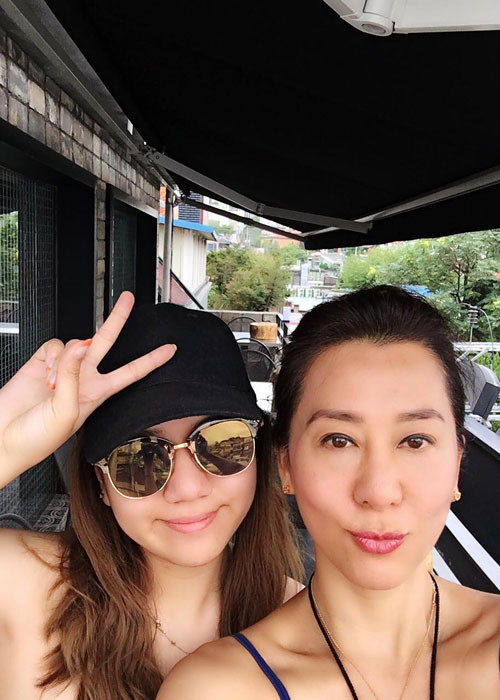 Nhiều người khen ngợi Maili sở hữu nhan sắc xinh đẹp không kém một hot girl.