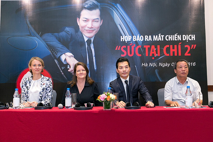 Tại buổi lễ phát động, Trần Bảo Sơn chia sẻ: “Tôi tâm niệm may mắn chỉ đến khi mình có sự chuẩn bị kỹ lưỡng, vì thế tôi không bao giờ cần có một mảnh sừng tê giác để đem lại may mắn cho mình”.