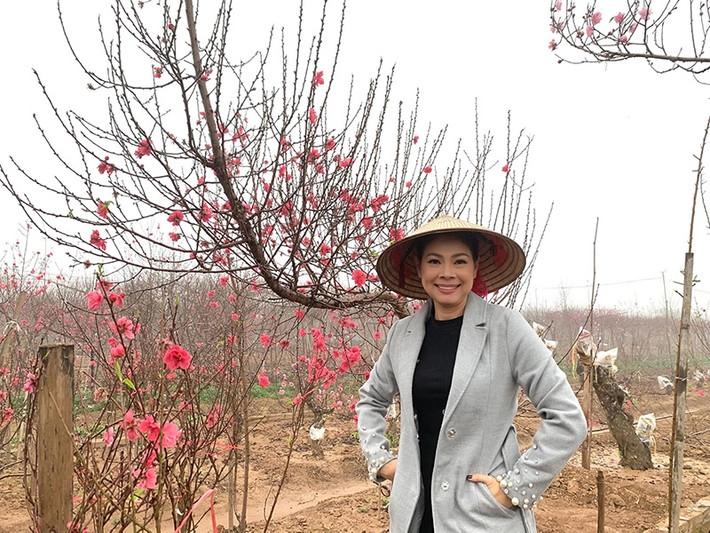 Cận Tết Nguyên đán 2021, không ít sao Việt về nước cách ly. Một trong số đó là ca sĩ Thanh Thảo. Cô cùng các con từ Mỹ về Việt Nam.