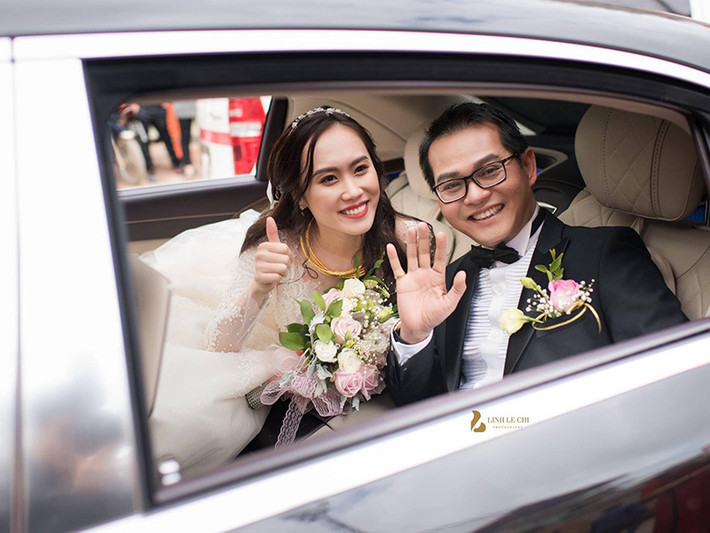 Cuộc sống hôn nhân chỉ được hé lộ qua Trung Hiếu. Tuy nhiên, số lần khá hiếm hoi.