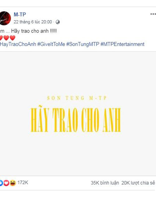 Mới đây, trên trang cá nhân, Sơn Tùng M-TP chia sẻ một tấm hình có phông trắng in dòng chữ “Hãy trao cho anh”.