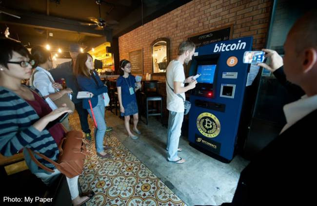 Năm 2014, tại Singapore, một máy ATM đặc biệt loại này cũng được lắp đặt. Đây là máy bán bitcoin đầu tiên ở châu Á.