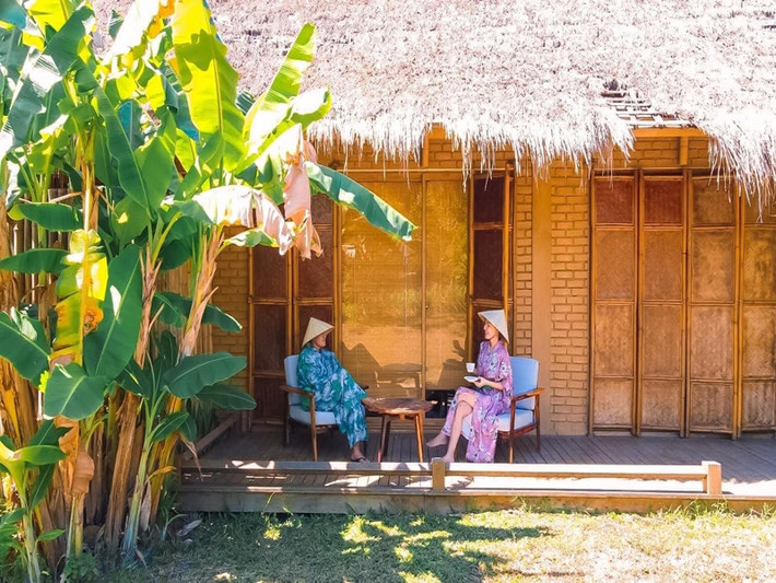 Theo Băng Di, bạn trai không chỉ thương cô mà quan tâm luôn những người xung quanh cô như ba mẹ, em gái và coi như gia đình của anh.